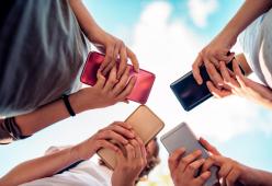 Sfide pericolose sui social: ecco i consigli della Polizia Postale per tutti i genitori