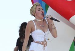Miley Cyrus ha lo spirito rock: parola di Alice Cooper
