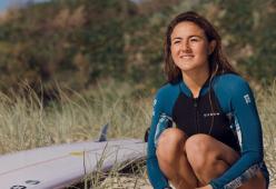 Trovata senza vita la 24enne campionessa di Surf Poeti Norac: è giallo