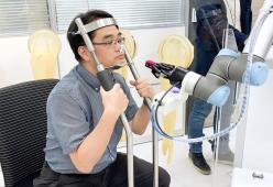 Arriva il braccio robotico che esegue i tamponi per ridurre il rischio di contagio
