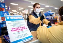 Controllo della temperatura prima dell'accesso a stazioni e supermercati
