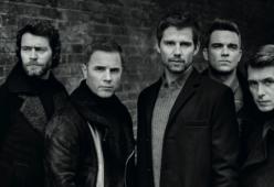 Robbie Williams: “Nessuno sa che fine abbia fatto Jason Orange, assumerò un investigatore privato”
