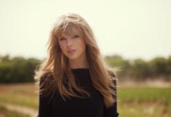 Taylor Swift spinge la Apple a cambiare idea 
