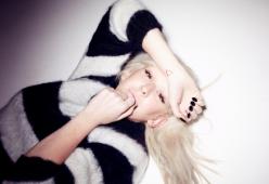 Ellie Goulding è tornata: ascolta il nuovo singolo Close To Me