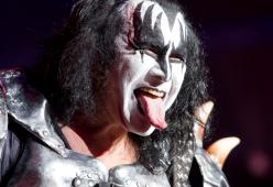 Gene Simmons: “Le artiste di oggi sono disoneste”