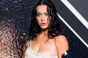 Katy Perry sbotta contro un fan: “Stai alla larga da Orlando, è mio”