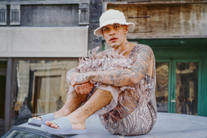 Blanco annuncia “il primo tour nei palazzetti”: le date