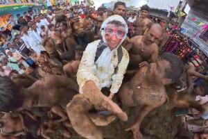 Tyler Oliveira e il “festival della cacca”: “Non ci tornerò mai più” Tyler Oliveira e il “festival della cacca”: “Non ci tornerò mai più”