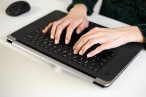 ChatGPT cambia le regole: niente più consigli personalizzati