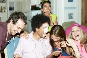 “Haha” non basta: ecco come si ride davvero nel resto del mondo