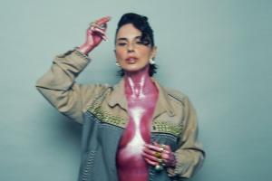 Paola Iezzi, il 7 novembre esce il suo nuovo singolo “Superstar”