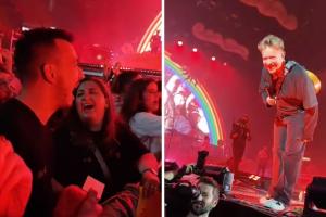 Alfa, proposta di matrimonio al suo live: il cantante fa da Cupido