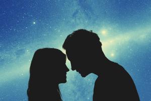 Cos'è il “love-loreing”: la nuova tendenza degli appuntamenti 