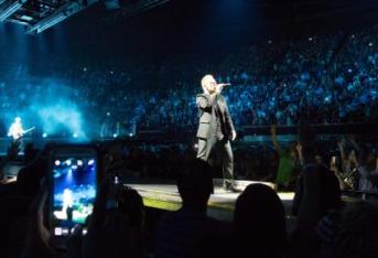 Gli U2 invitano una cover band sul palco