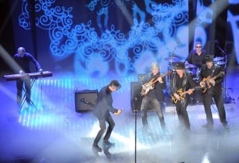 Sanremo 2016: agli Stadio la gara delle cover
