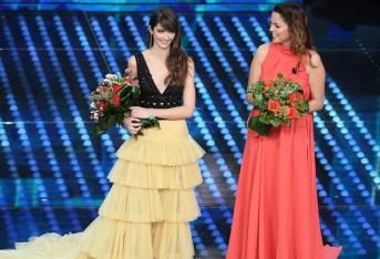 Sanremo: Anouchka Delon e Annabelle Belmondo, flop della terza serata? Sanremo: Anouchka Delon e Annabelle Belmondo, flop della terza serata?