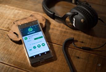 Novità su WhatsApp: una nuova funzione renderà istantaneo il caricamento delle foto
