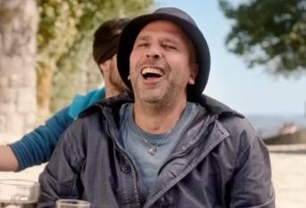 "Buen Camino": il trailer e la trama del nuovo film di Checco Zalone