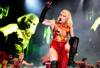 Lady Gaga e Joaquin Phoenix insieme nella prima foto di "Joker 2"
