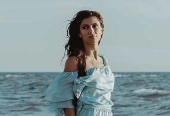 Elisa: dal 1 giugno arriva in radio la cover di Mare Mare di Luca Carboni