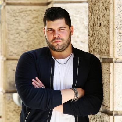 Genny Savastano  alias Salvatore Esposito ospite di Max Brigante, si parla del successo di Gomorra La Serie PT2