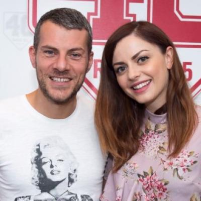 Annalisa, con Max Brigante alla chitarra, Live a 105 Mi Casa