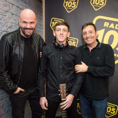 Uno strepitoso live di Louis Berry a 105 Friends