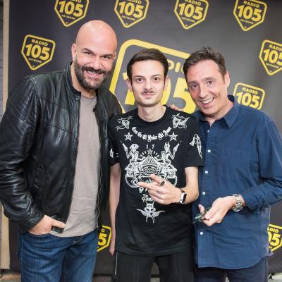 Da Tony & Ross, Fabio Rovazzi ci fa "Volare" sulle ali dell'entusiasmo, dopo l'uscita del suo nuovo pezzo in collaborazione col 'capo del web', Gianni Morandi!