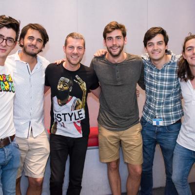 Alvaro Soler e i Morat sono ospiti nella Casa di Max Brigante: un Casaoke 'espectacular'!