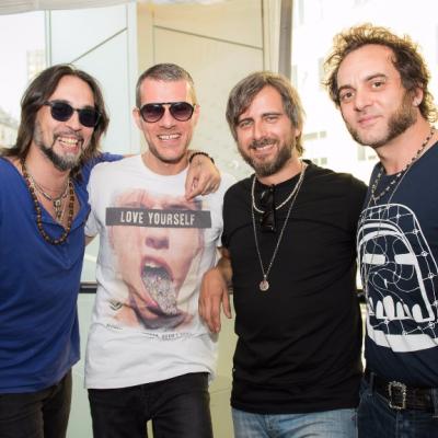 Nella Casa di Max Brigante oggi sentiamo... 'Le Vibrazioni' positive!