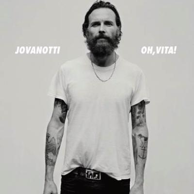 Carico e Felice: Jovanotti racconta a 105 Mi Casa del suo album, dello shop e di quello che gli sta succedendo