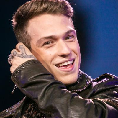 Irama a 105 Night Express: "Nelle canzoni devi dire la verità senza filtri e censure"