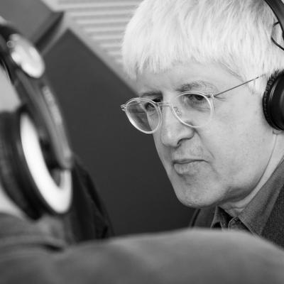 Beppe Severgnini presenta il suo ultimo libro a 105 Friends PT 2