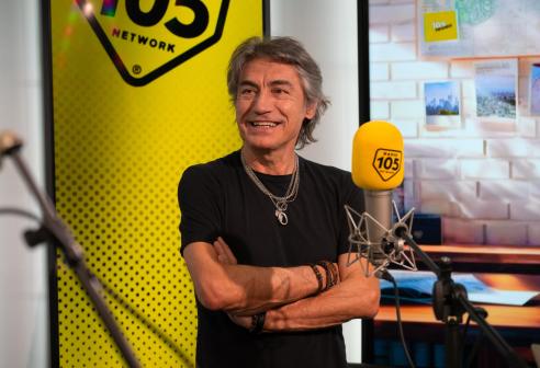 Ligabue: "Amo chi si scrive le canzoni" 