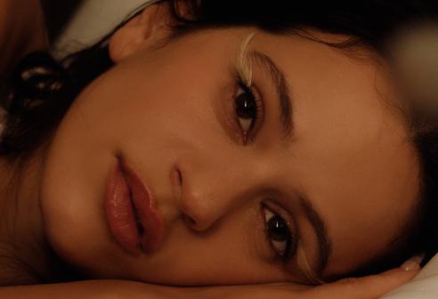 Rosalía, fuori il nuovo singolo “Berghain” feat. Björk e Yves Tumor