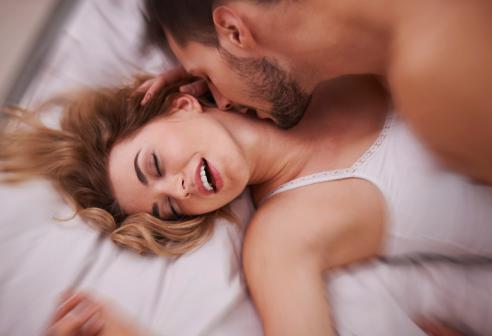 Il tuo cervello va in estasi: cosa succede davvero durante il sesso