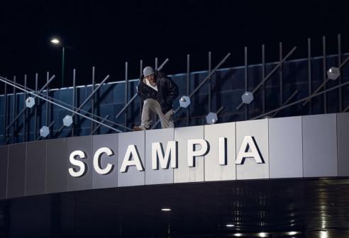 Geolier, in “Tutto è possibile” un duetto virtuale con Pino Daniele