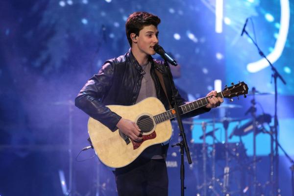 10 -  Stitches di Shawn Mendes 