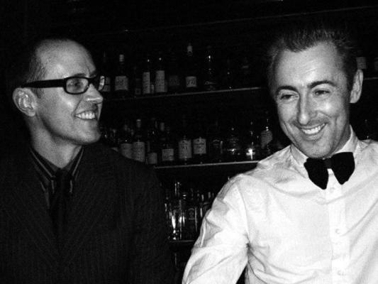 ALAN CUMMING E GRANT SHAFFER