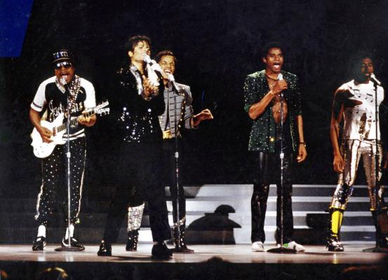 Dalla Motown alla Epic Records: i Jackson 5 diventano The Jacksons.