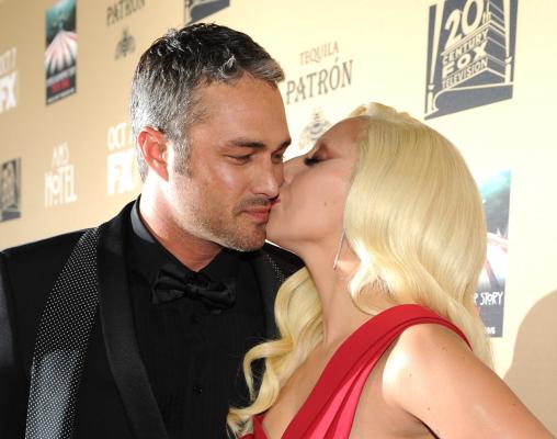 Lady Gaga e l'amore per Taylor Kinney: "E' un uomo vero"