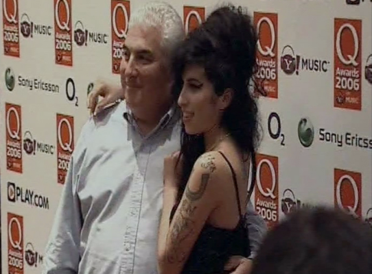 Amy con il padre Mitch.