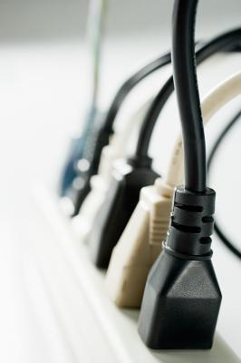 5 - Staccate la spina dei vostri device e aggeggi elettronici quando non li usate