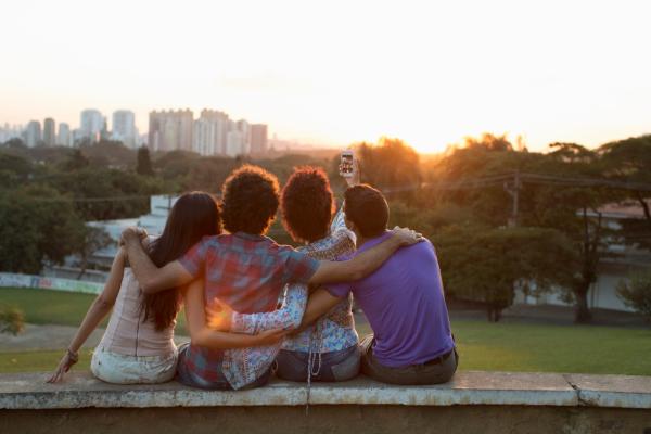 2 - Gli abbracci sono inclusivi