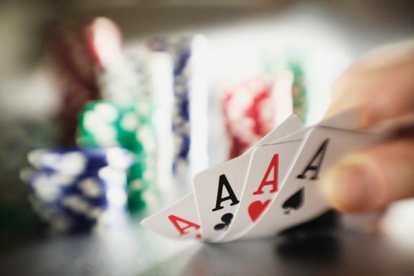 2 - Giocatore di poker