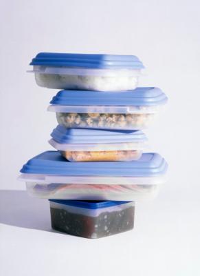 4 -  Tupperware