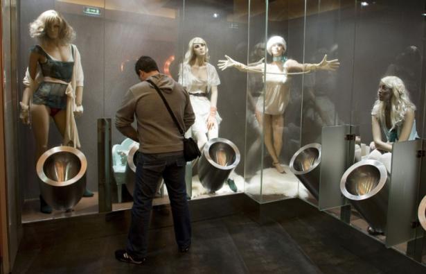 3. Wc con "osservatori"