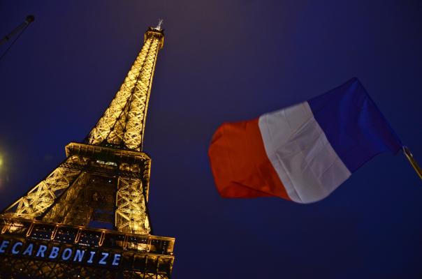 2) Gli attacchi terroristici a Parigi del 13 novembre