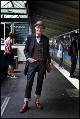 In fila per la metro