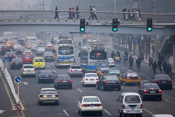 “Se ci fossero più strade il traffico diminuirebbe”